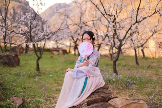 对联有大用，3个才子靠对联抱得美人归，成为千古佳话