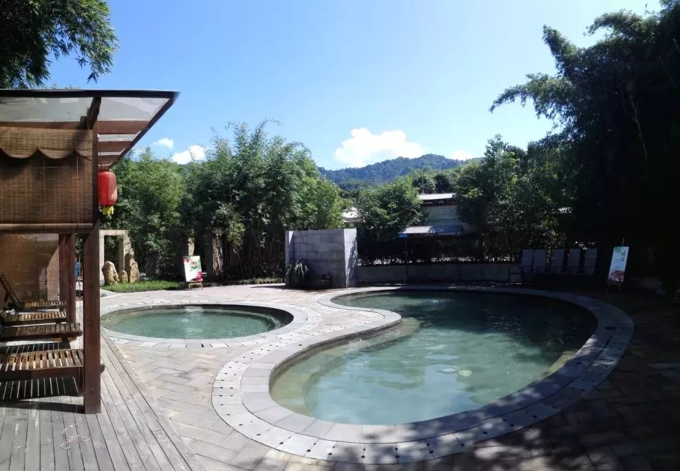 雅安楠水阁温泉游玩,雅安楠水阁酒店和梦温泉哪个好