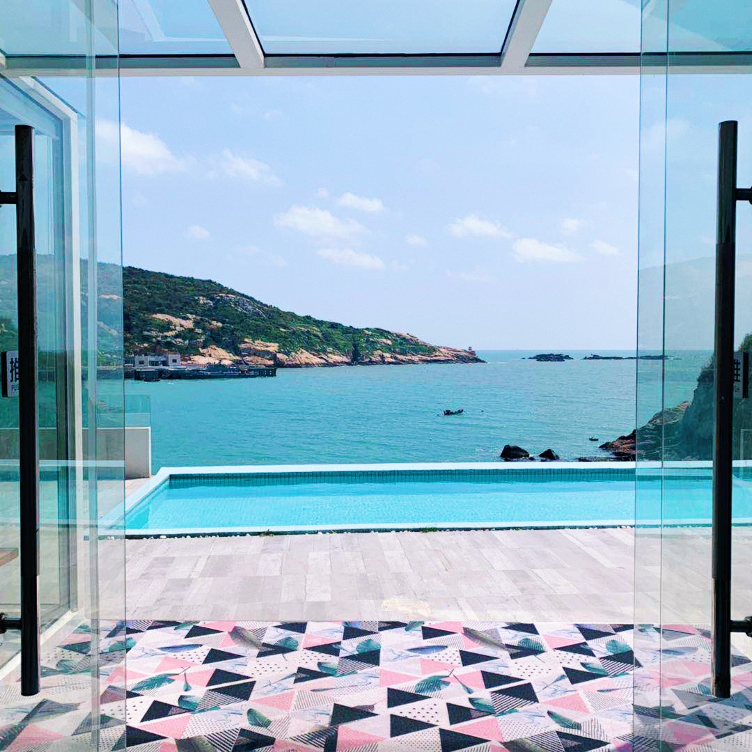 圣托里尼海岛旅游攻略,圣托里尼的绝美海岛