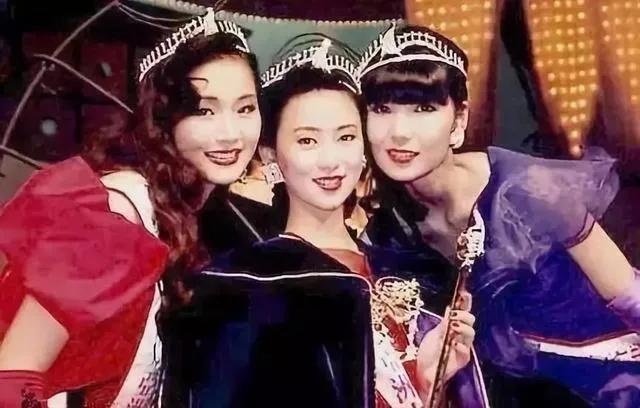 鍚曢璐ょ殑鍒濇亱,鍒濇亱鍚曢璐や竾缁洴