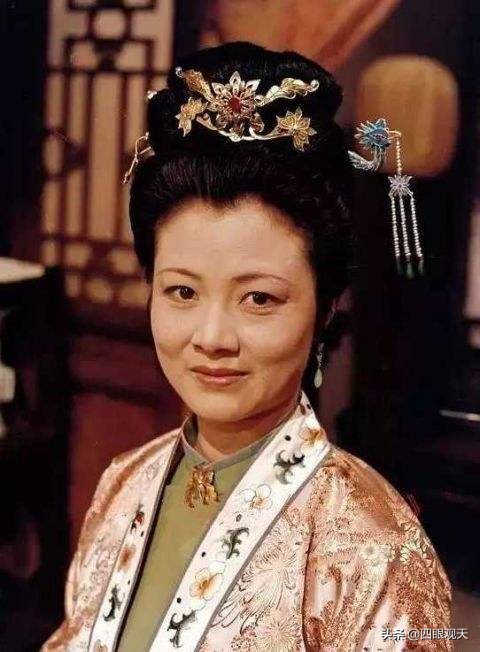 红楼梦秦可卿五大怪事,秦可卿生病时宝玉去看想到了什么