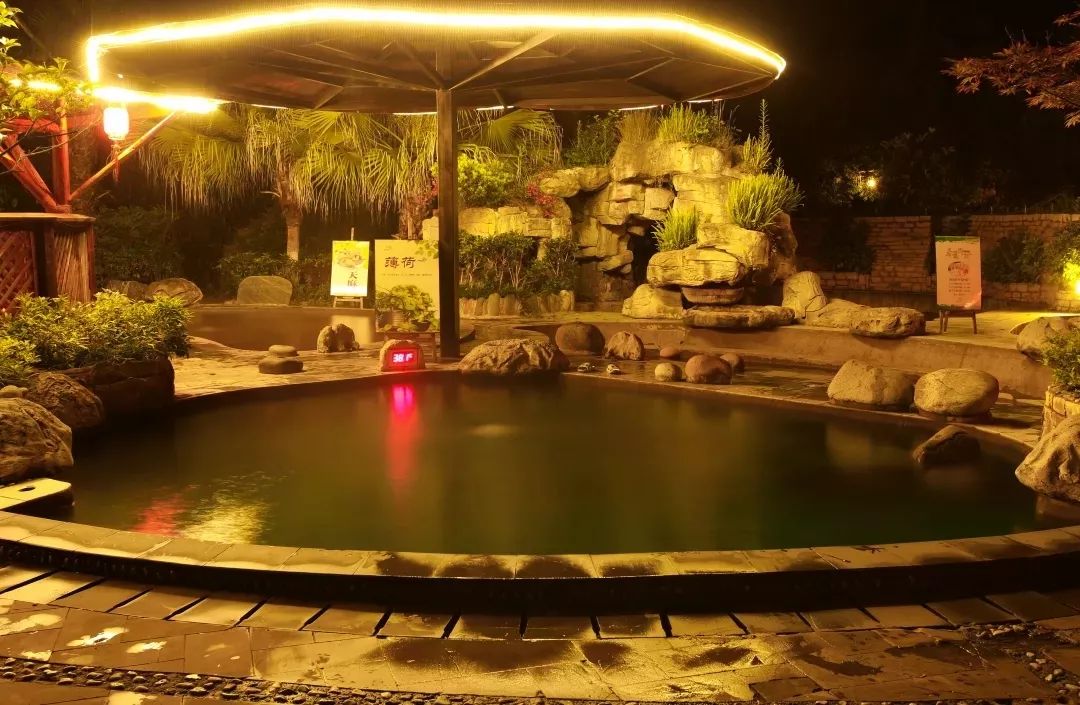 雅安楠水阁温泉游玩,雅安楠水阁酒店和梦温泉哪个好