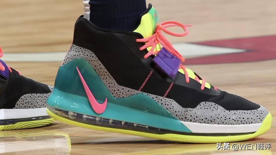 一双绿色的nike跑鞋,nike垃圾环保鞋2代尺码