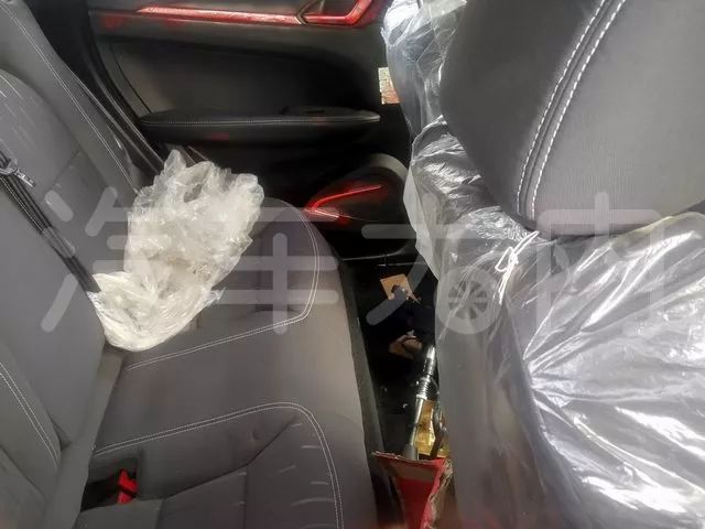 陆风x6和x8区别,陆风x6和吉普