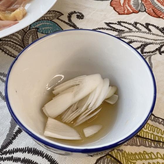 整个朋友圈都在刷《动森》，而我却爱上了在厨房刷锅