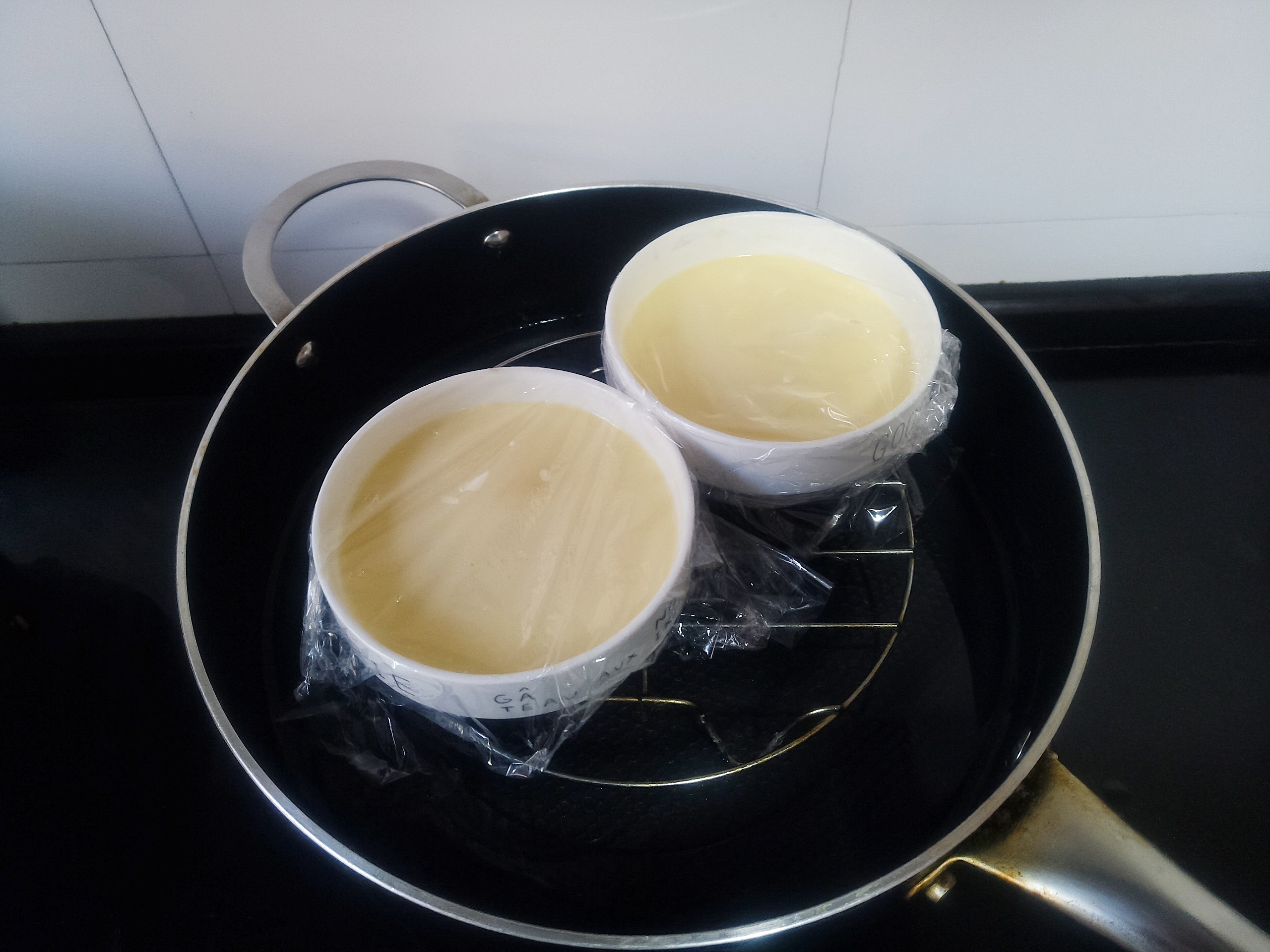 蒸布丁蒸出来像蛋羹,如何做出嫩滑的布丁