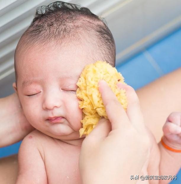 什么原因会导致小孩眼屎很多,最近宝宝的眼屎多是怎么回事