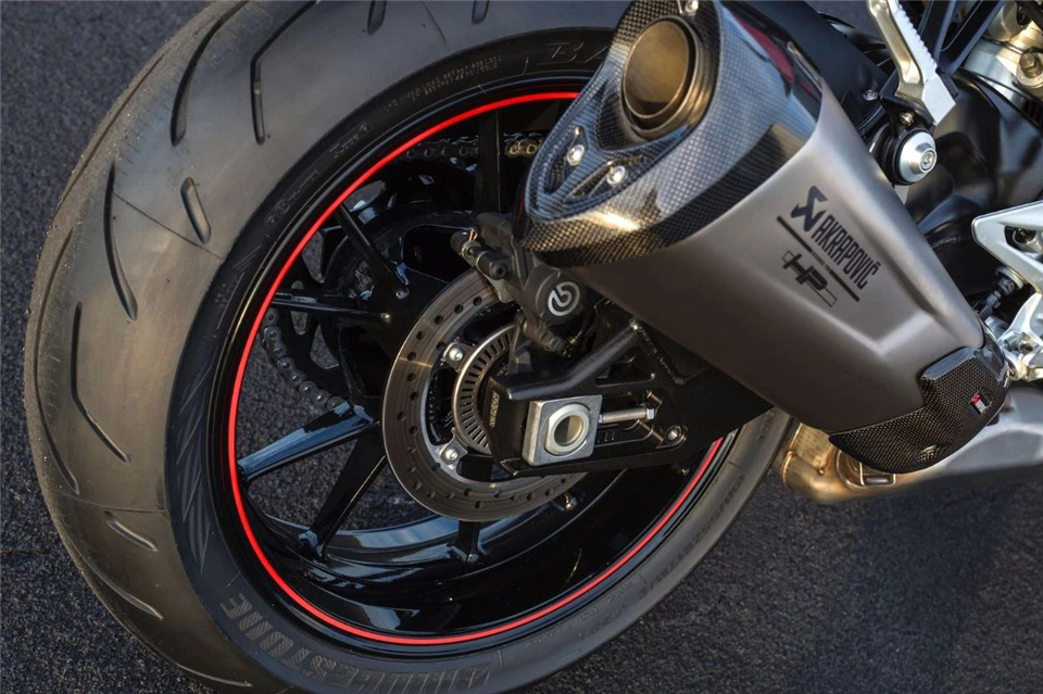 宝马新款四缸街车s1000r谍照曝光,宝马s1000r街车二手价