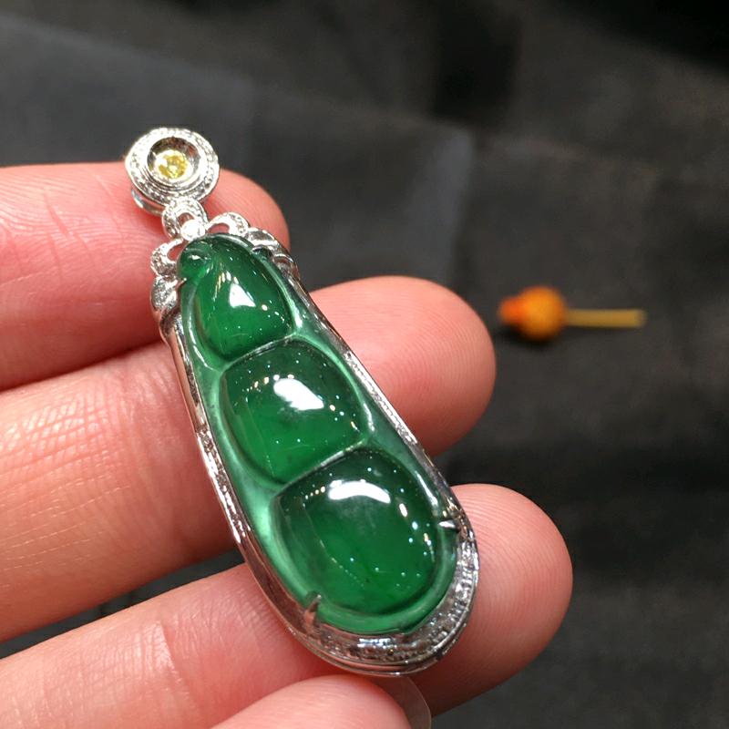 翡翠油青种值钱,翡翠油青底是不是便宜点