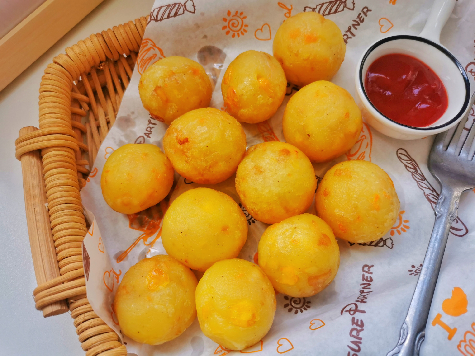 土豆的最新吃法没有面包糠,土豆又有一个新吃法糖醋土豆片