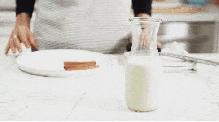 脱脂奶和舒化奶哪个给猫喝好,有机奶好还是舒化奶好吸收