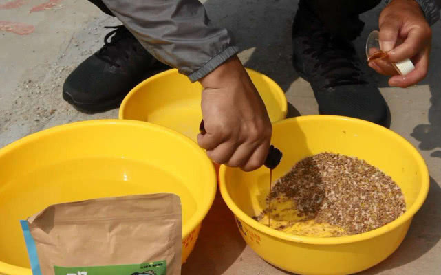 钓鱼小药真的是智商税吗,钓鱼中所谓的小药是智商税吗