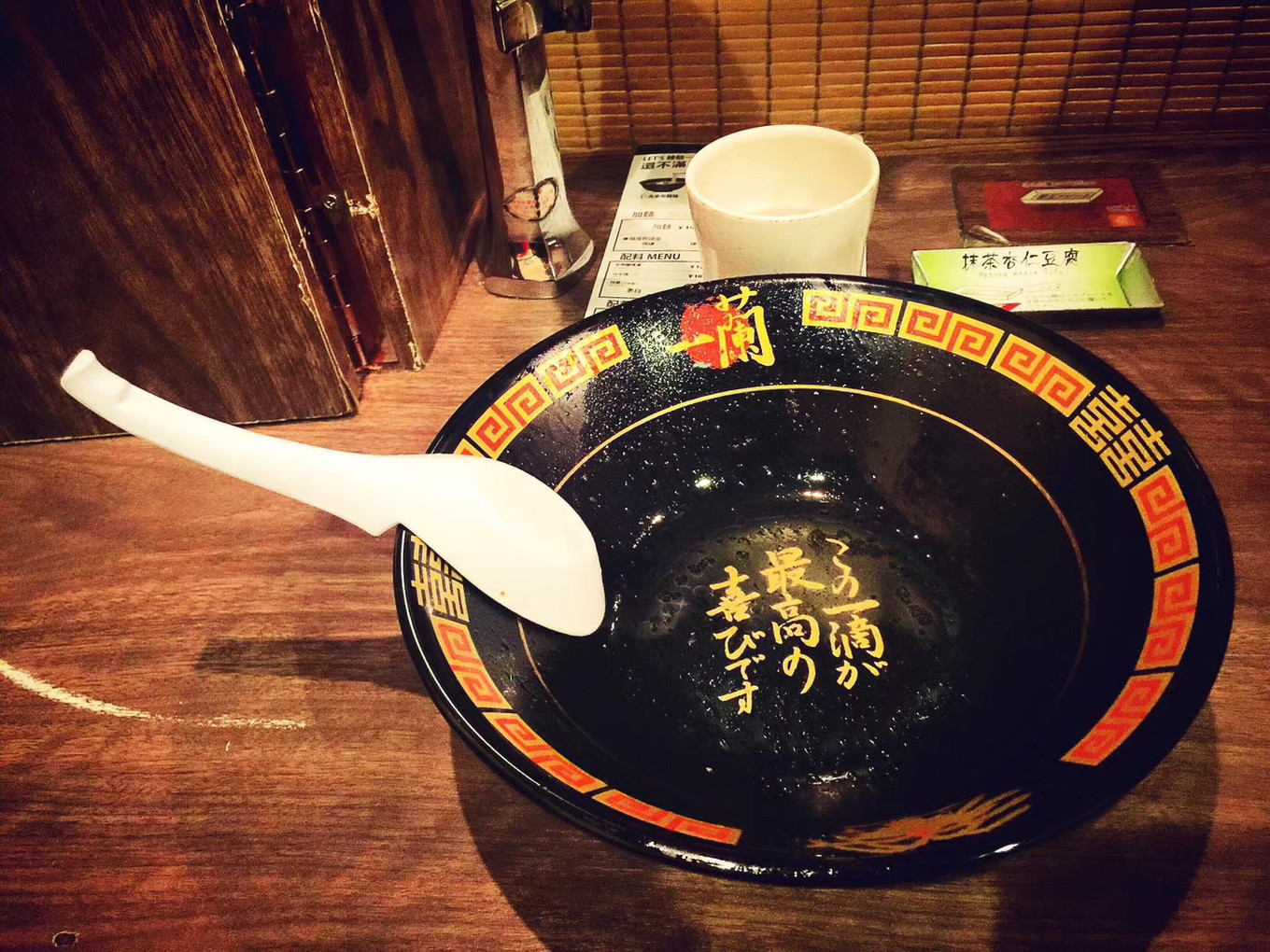 大阪热闹的地方,大阪哪个商场比较好