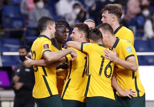 足球直播cctv5中国队vs韩国,cctv-5现场直播中国队对澳大利亚