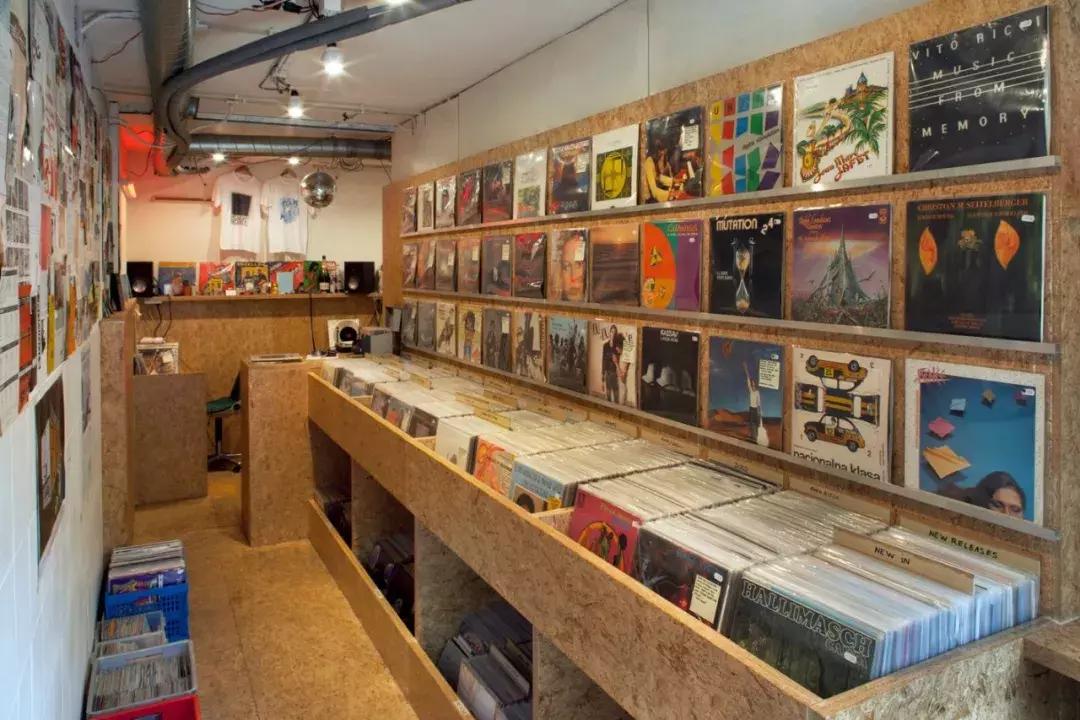黑胶图书馆|*院妓**改造的唱片店,男人女人都想去