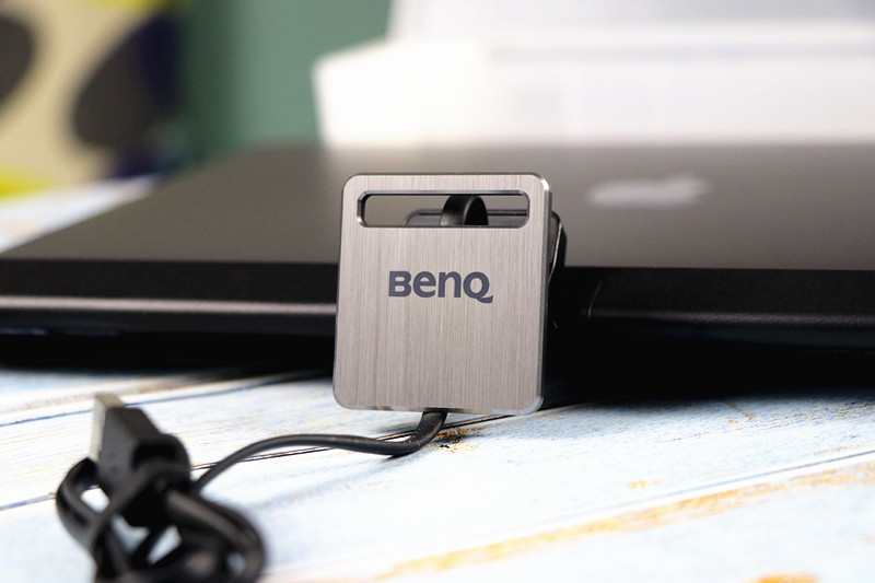 晚上看电脑觉得不舒服，试试这款