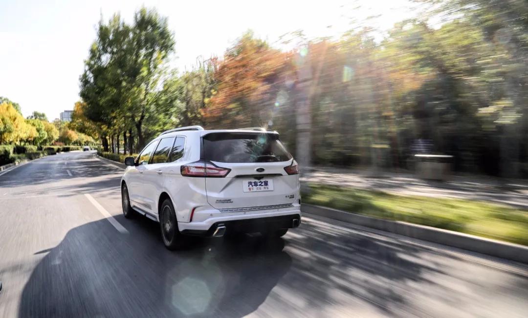 福特锐界对比汉兰达深度测评,锐界plus和汉兰达2.0t哪个值得买