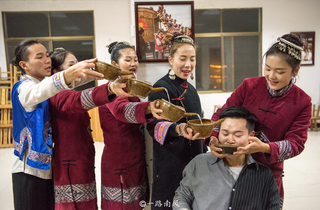 湖南民族特色旅游,少数民族湖南旅游