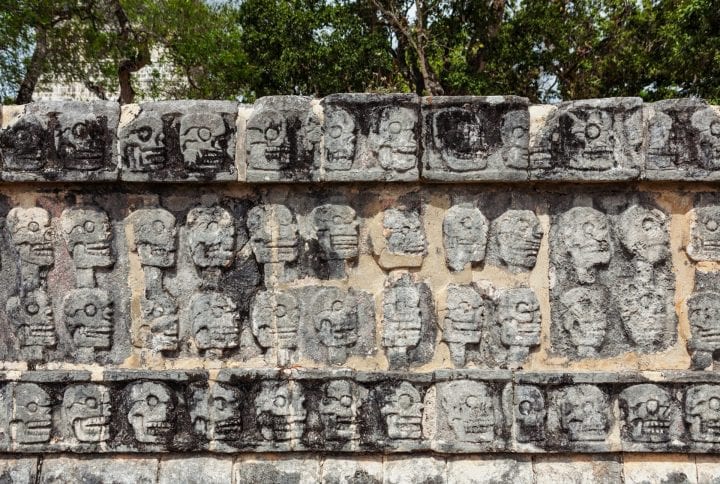 玛雅是如何毁灭的,玛雅人到底是怎么灭亡的