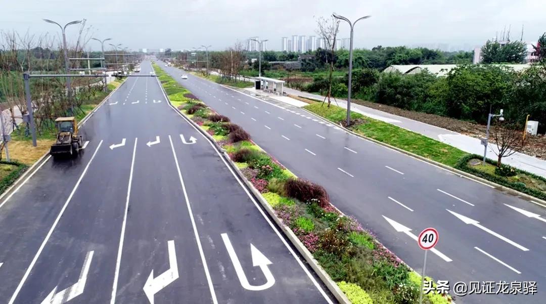 gdp上半年增长2.5,gdp同比增长4.9延续强劲复苏态势