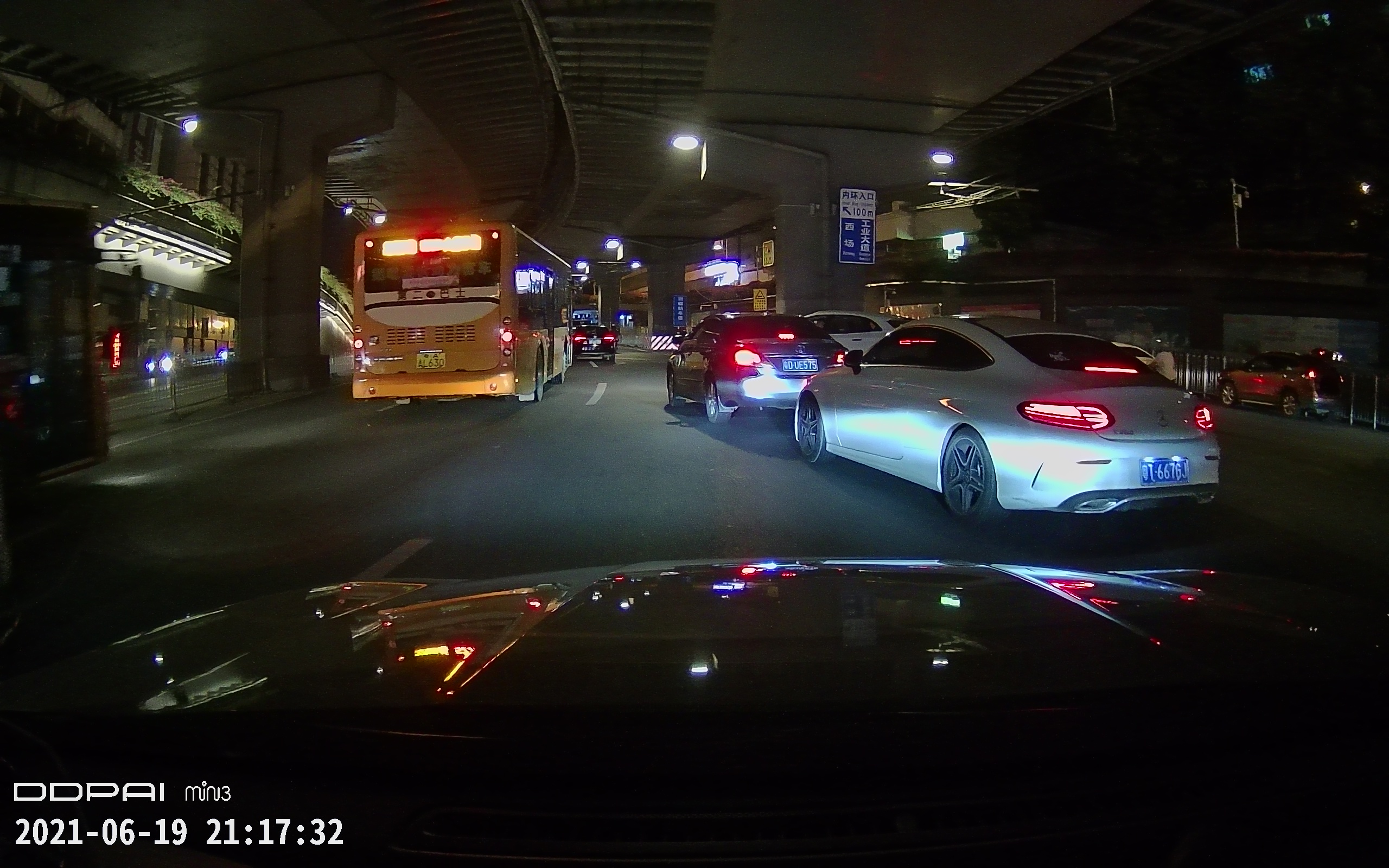 70迈智能记录仪m300说明书,70迈智能记录仪m500和m300哪个好