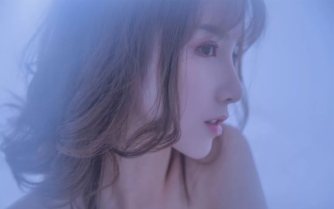 败家女花了三十多万买化妆品,败家女人的化妆品