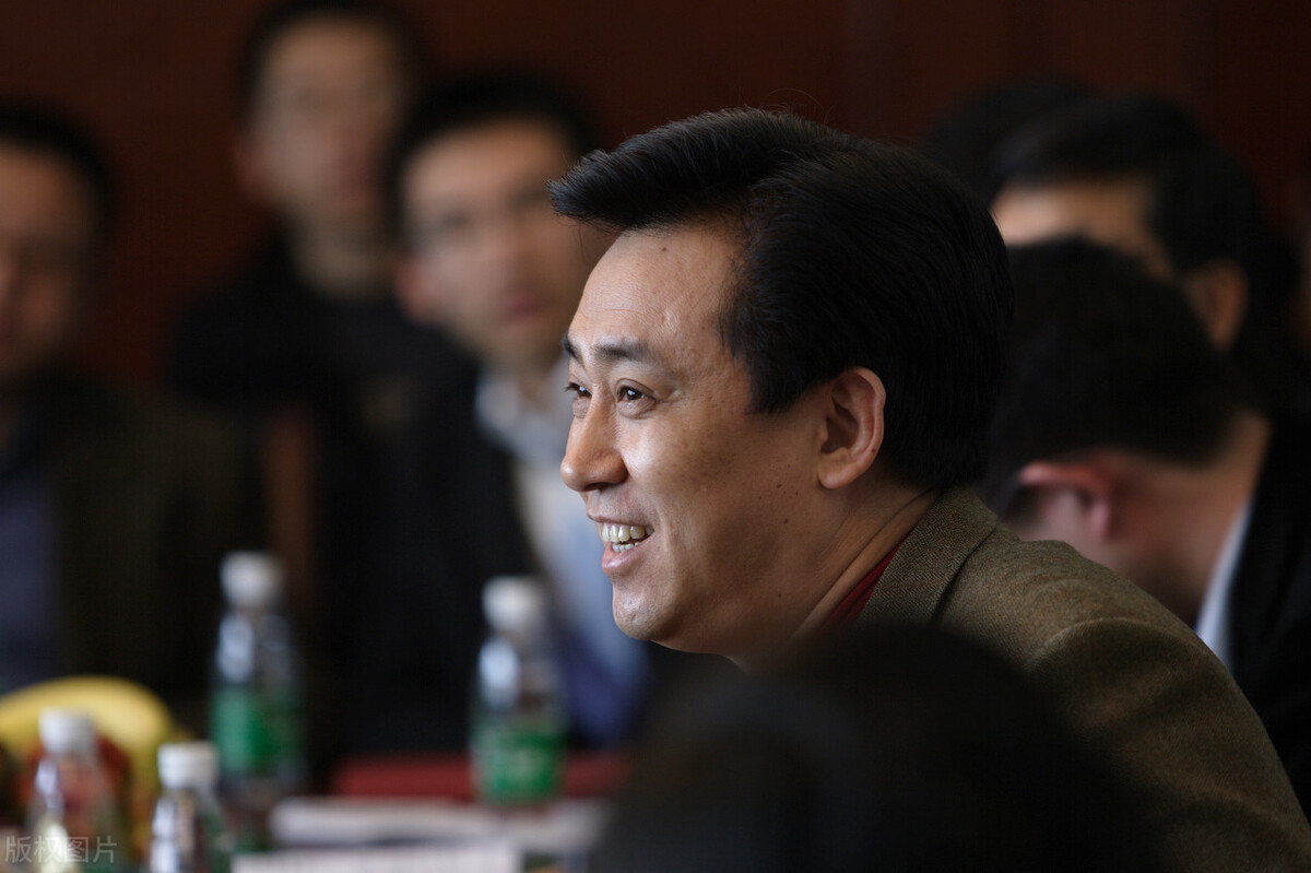 恒大继续称霸的希望还能超过吗,再聊聊恒大面临的四大危机点