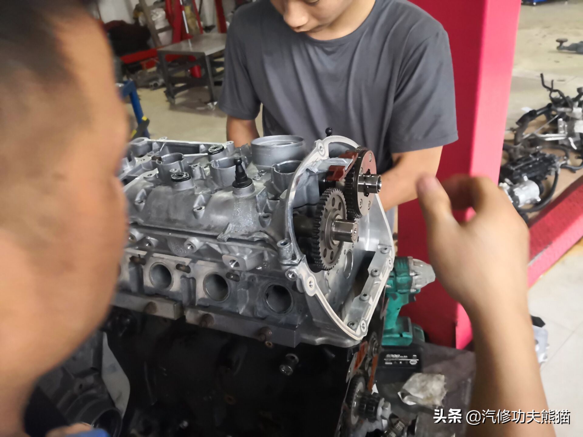 大众夏朗烧机油用什么燃油宝,2012款夏朗2.0t烧机油怎么处理