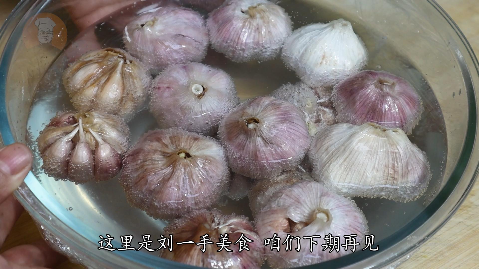 大蒜中直接加入米醋,大蒜放入可乐里有什么反应