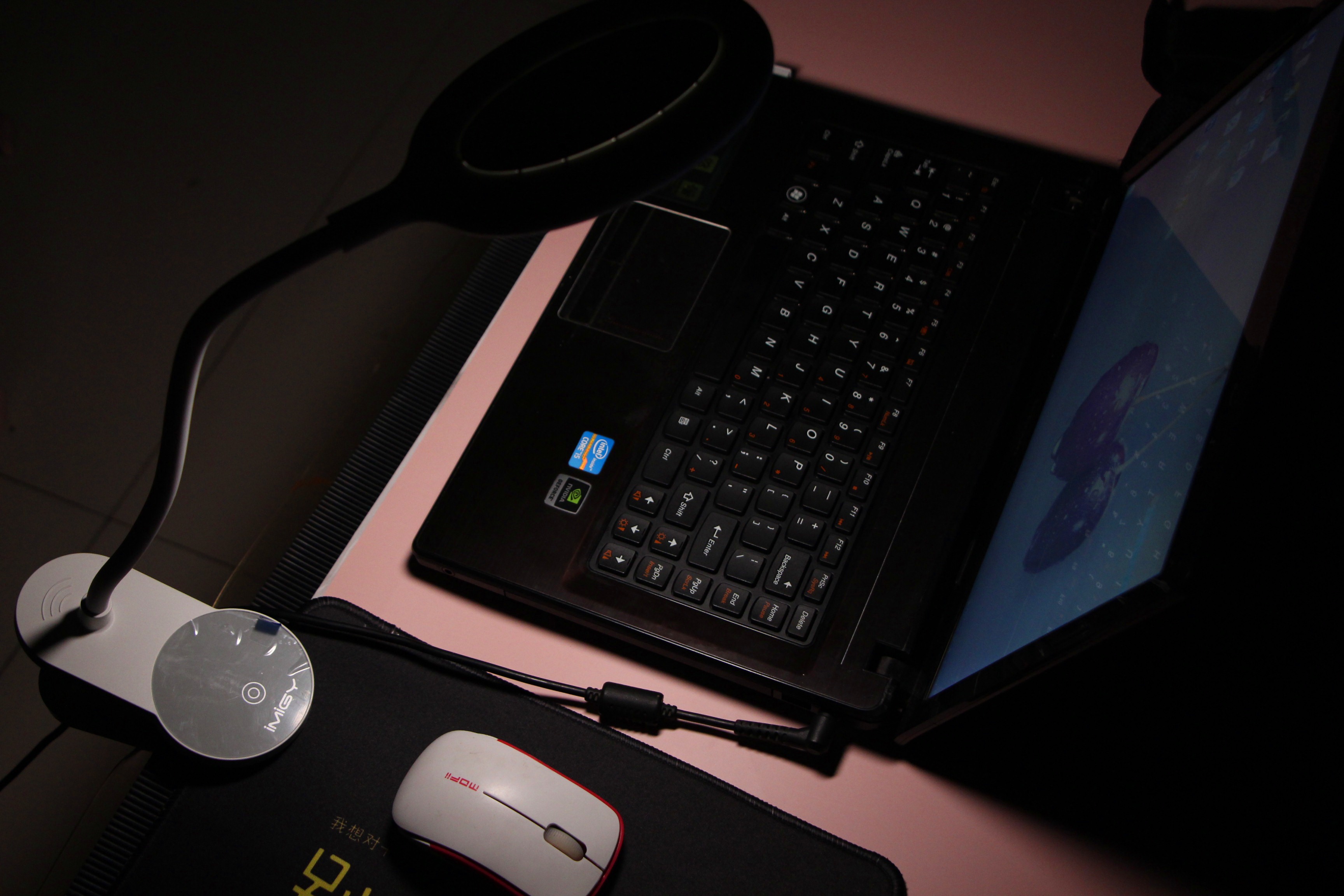 夜读学习更要护眼健康宜美床头夹子台灯