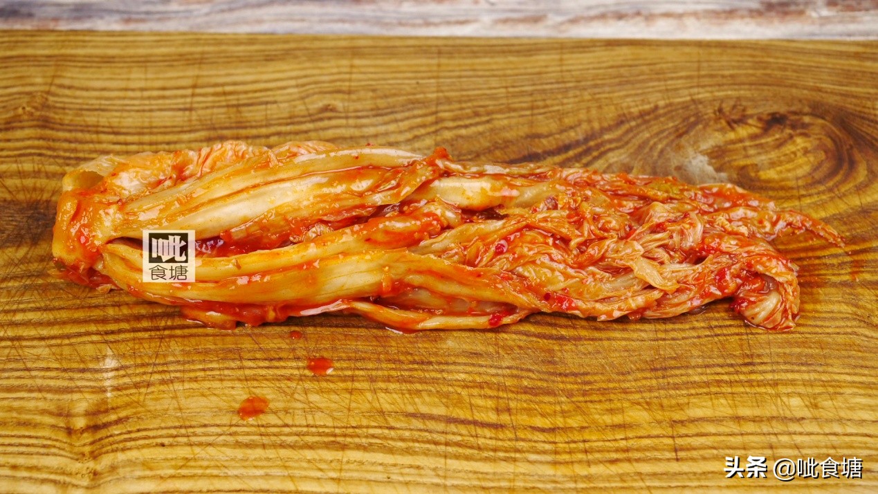 天热了吃点正宗的朝鲜冷面,夏季吃朝鲜冷面