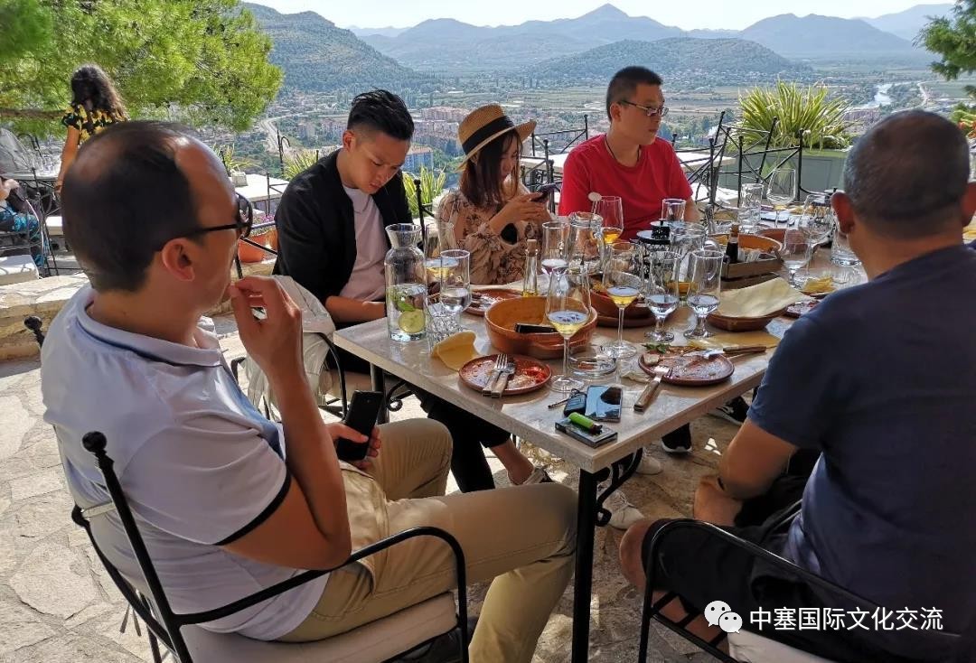 连巨星政要都亲睐的修道院葡萄酒庄你还不赶紧的｜尽在波黑福尔多