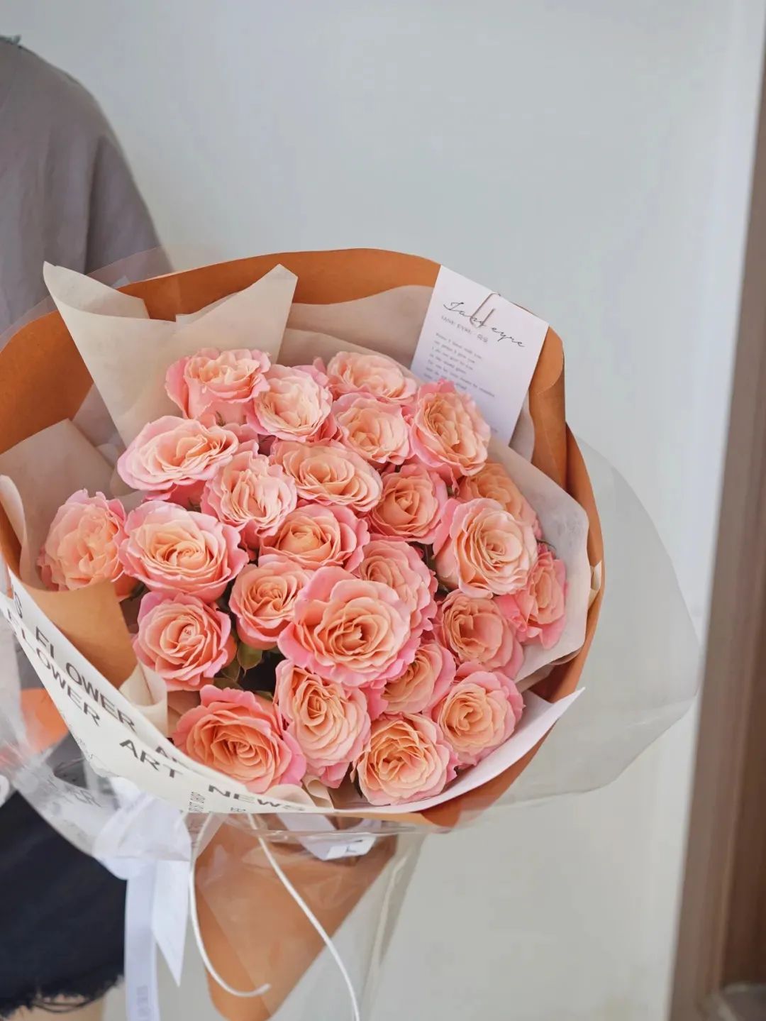 经典玫瑰鲜花,99朵玫瑰花束网红款