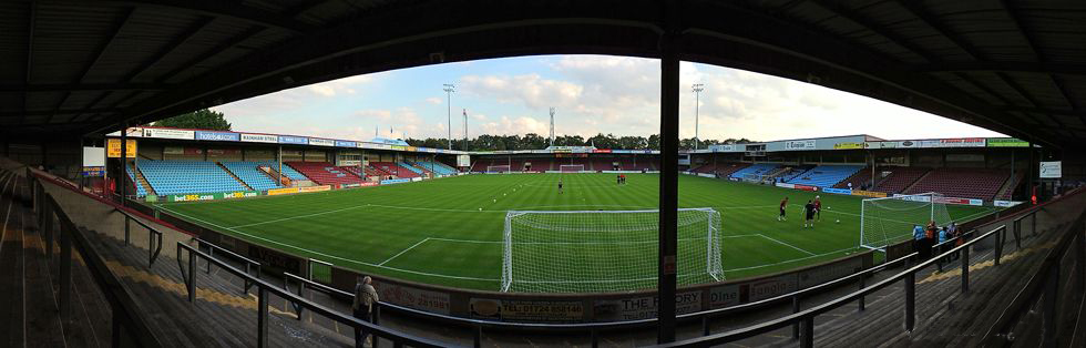 英乙足球场,英乙联赛俱乐部现状