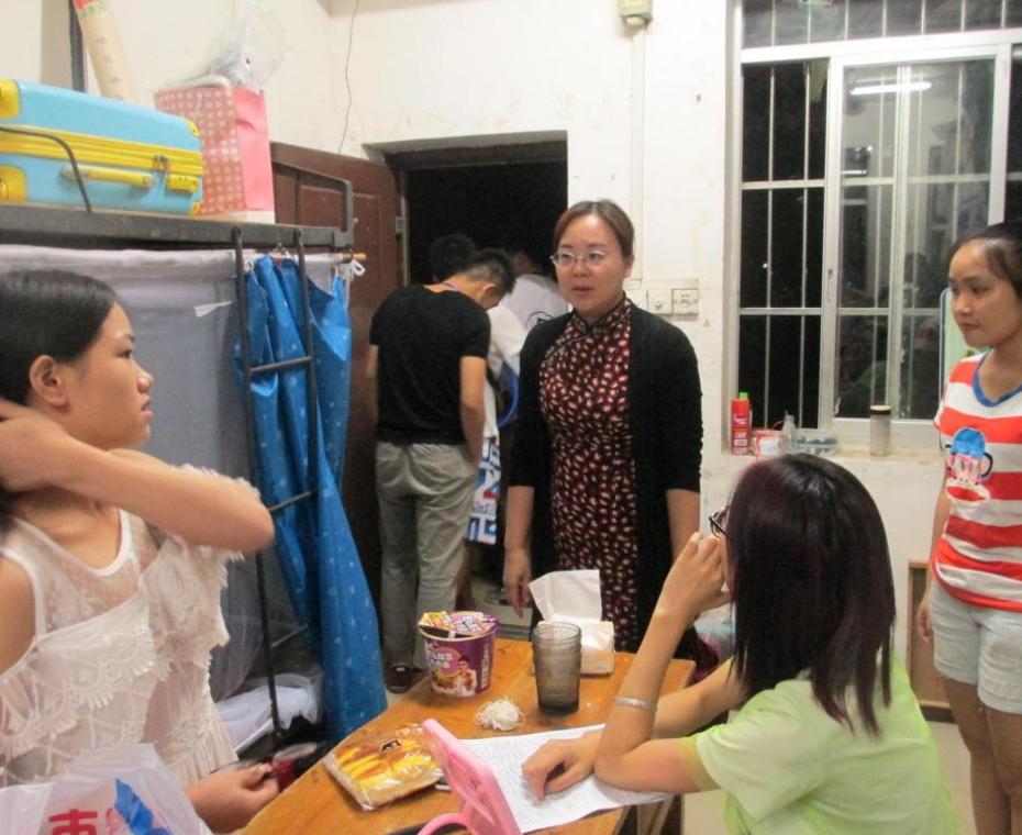 请不要让孩子过早住校,家长千万不要让孩子住校