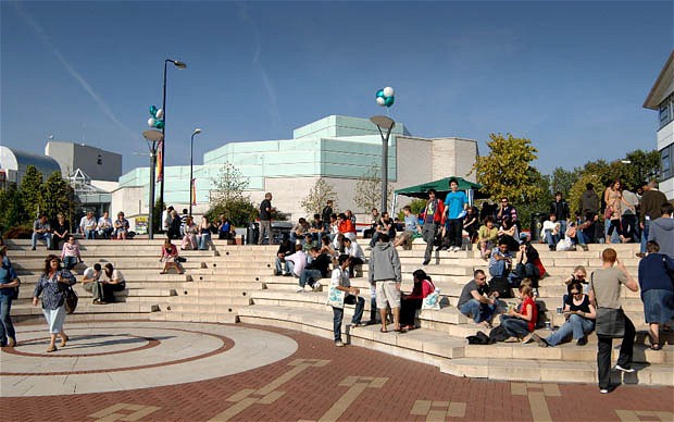 在英国读华威大学怎样,英国留学华威大学注意事项是什么