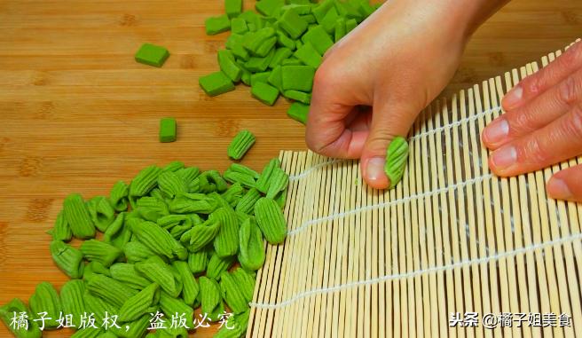 面粉的做法疙瘩汤,低筋面粉辅食面疙瘩各种做法