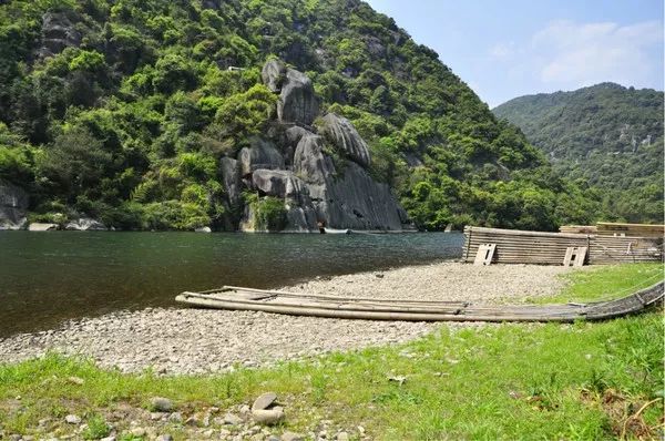 霞是光，浦是海：光与海的对话，吟唱出最美的滩涂