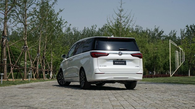 别克gl8陆上公务舱和es的区别,gl8es653t上路要多少钱