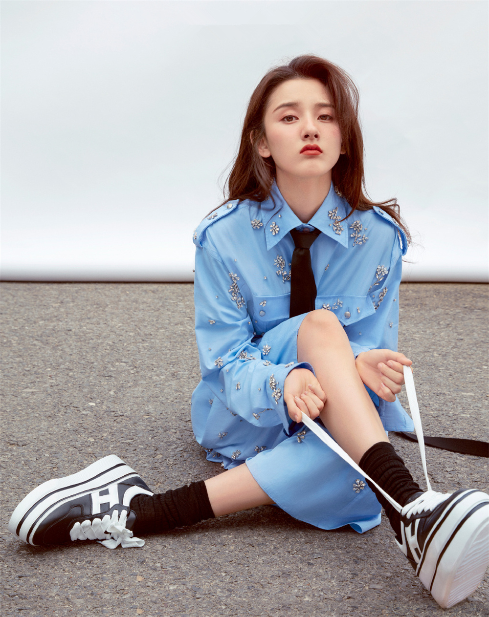 鐑反prada璧扮,prada鐑反