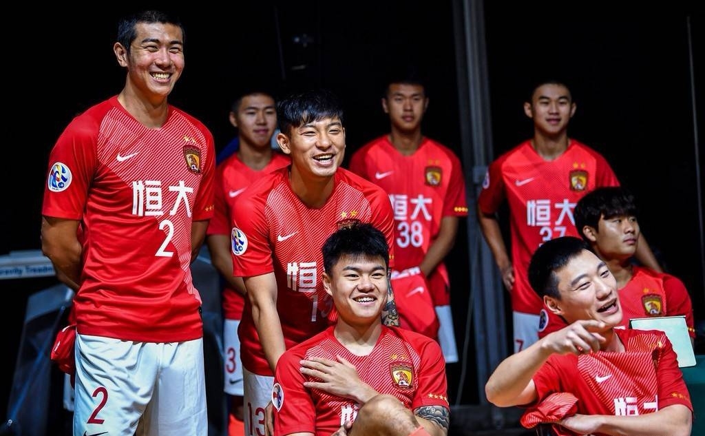 有球踢都不错了！中乙队开1.5万月薪待遇，120名球员抢着加盟