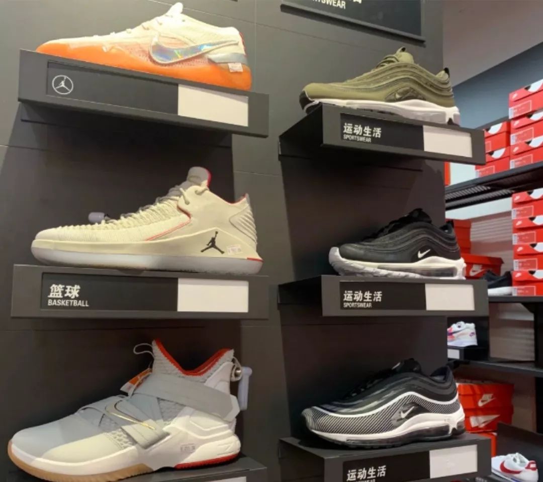 买阿迪耐克在哪里买保真又便宜,耐克阿迪哪里买最便宜