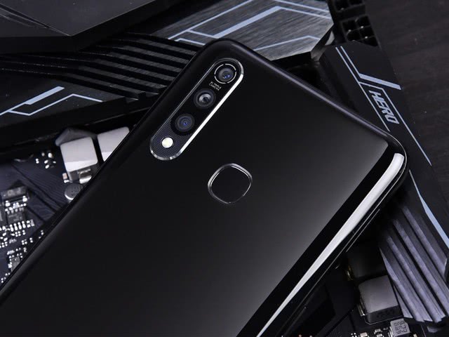 vivo最近降价的中端机,vivo降价最快的系列