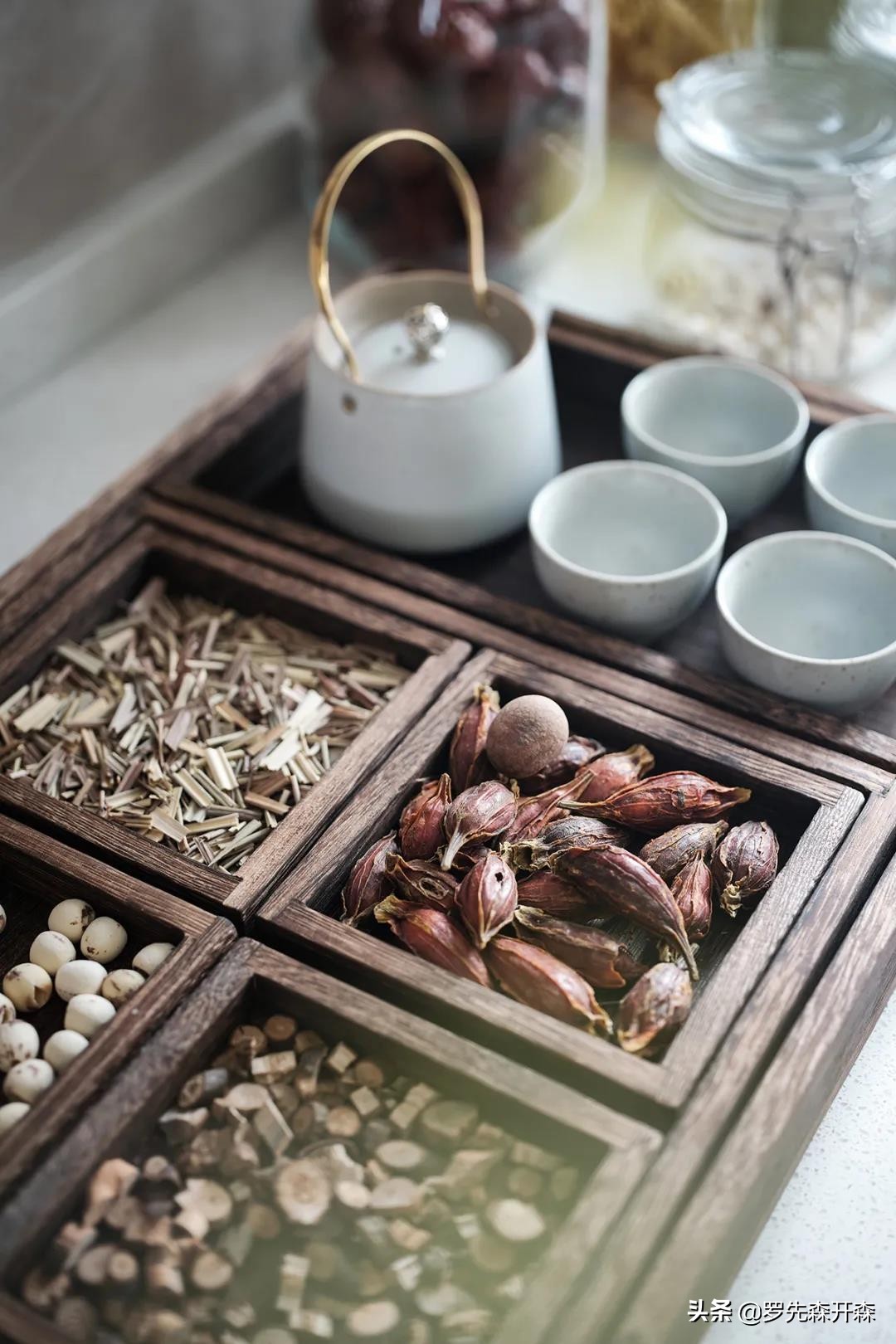 杩旂挒褰掔湡浜彈鐢板洯鐢熸椿,杩旂挒褰掔湡鍙ら煹娓呭菇