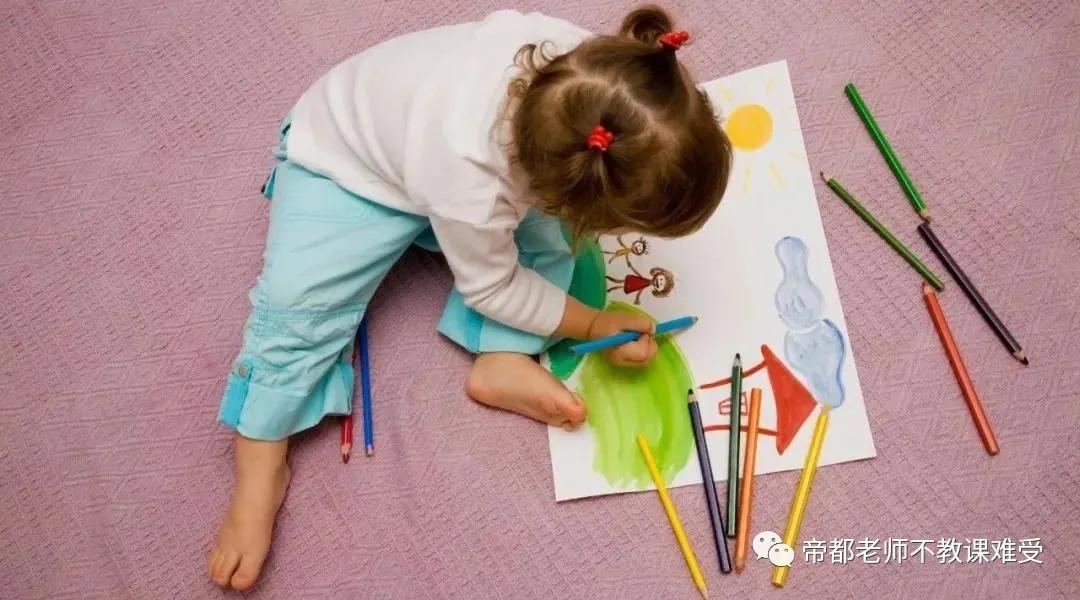 当了20多年的体育老师,当了20年的小学老师