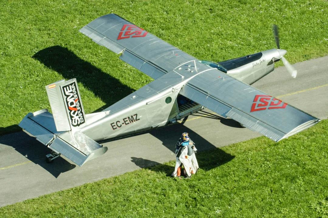 带你了解翼装飞行,翼装飞行为什么还能由低而高