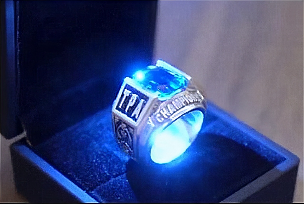 兵败S10后，终于又有网友提问：五个中国人真的赢不了S赛吗？