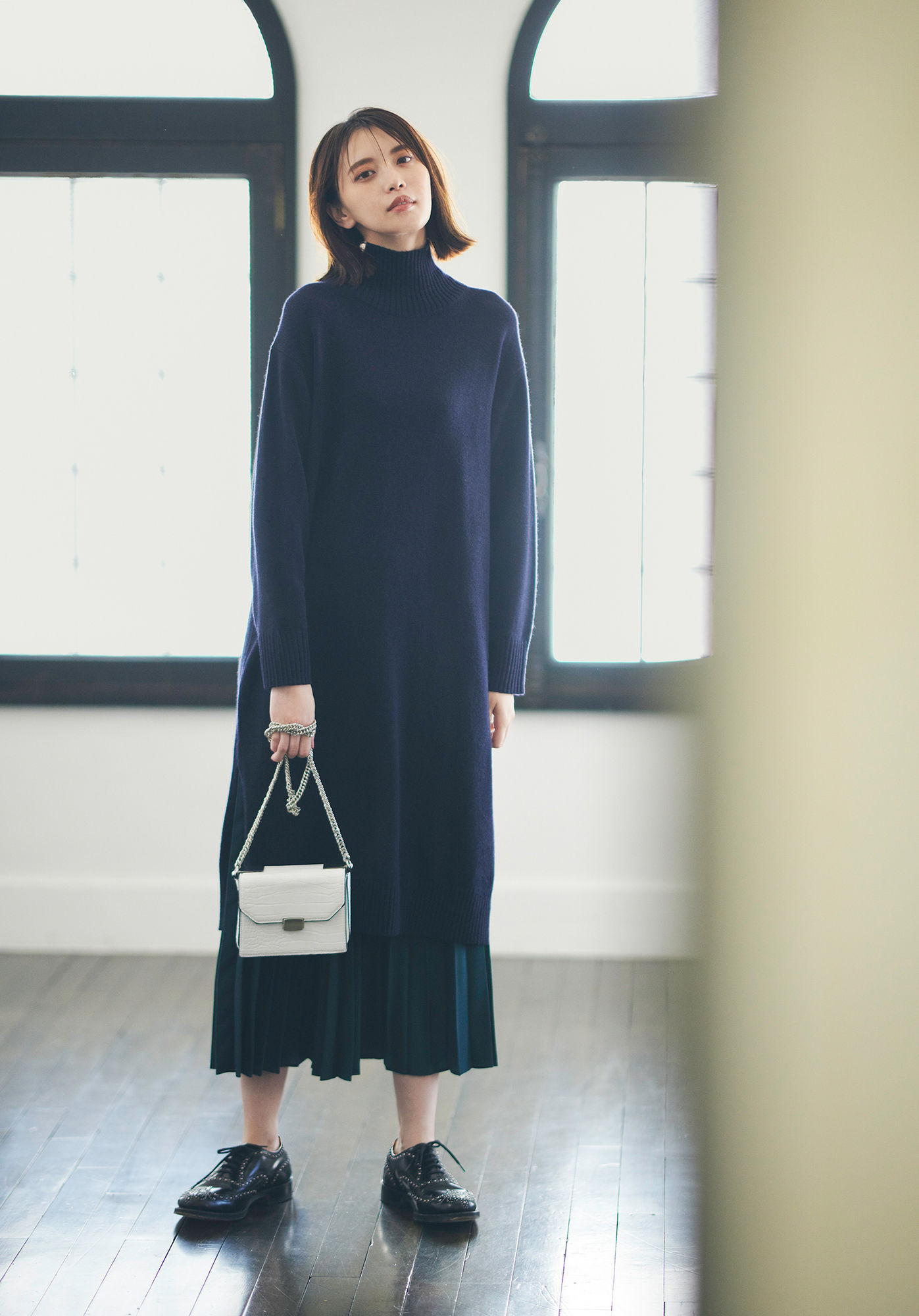 秋冬腰带款针织连衣裙紫色,针织连衣裙秋冬款穿搭图