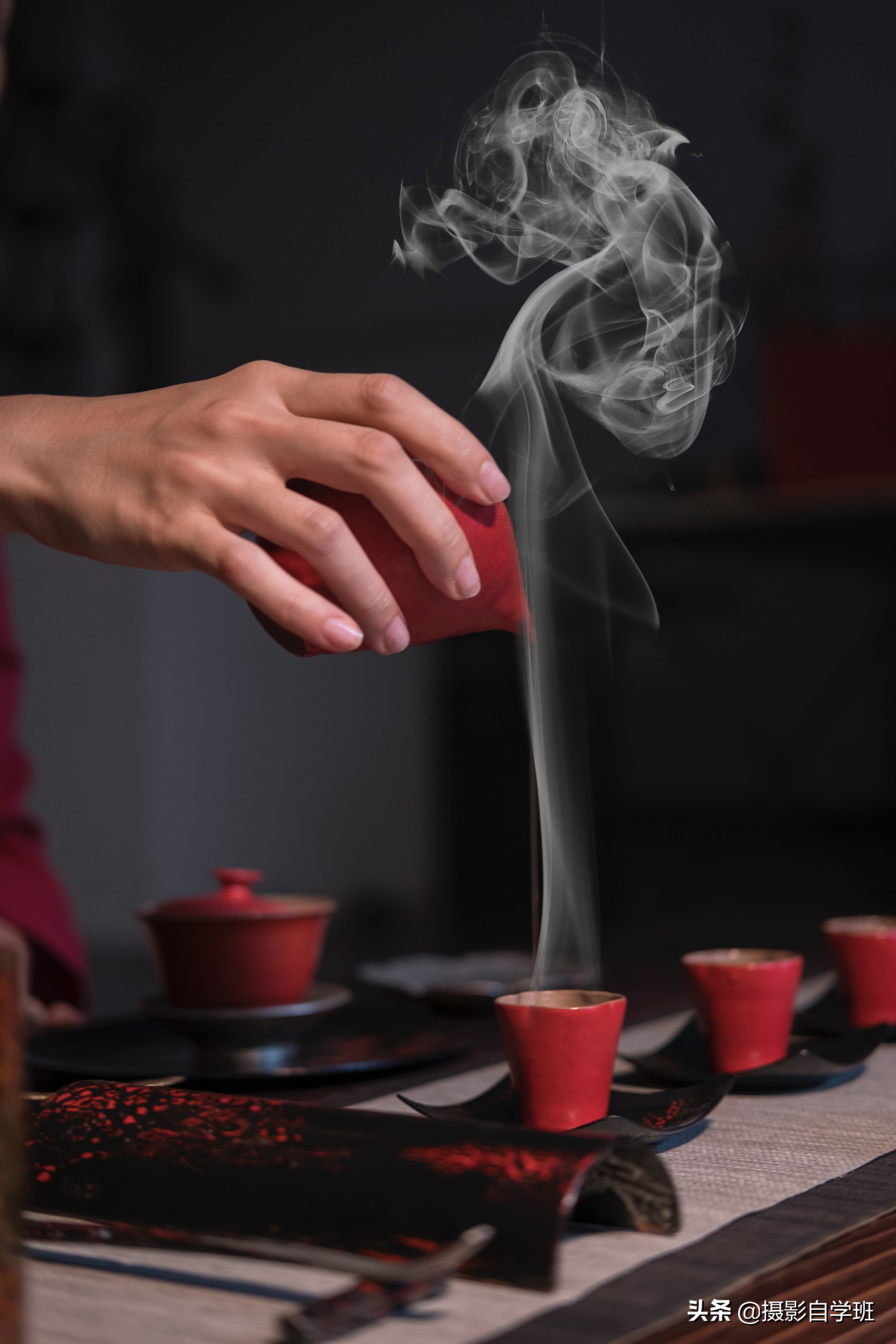 拍烟雾怎么拍出高级感照片,如何拍出好看的烟雾照片