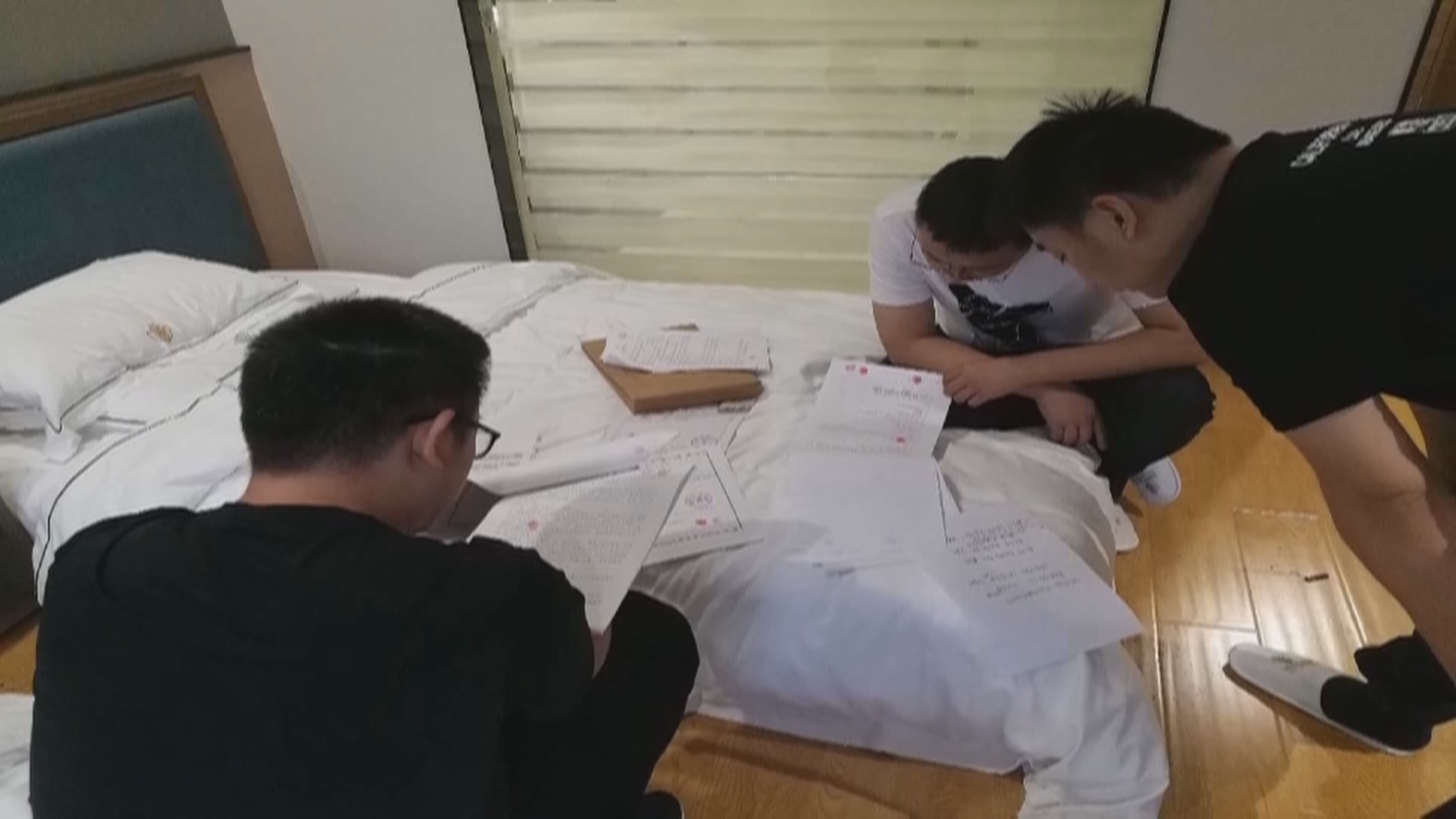 涉案金额高达137万元的网络赌博,警方破获2亿元网络赌博案抓获8人